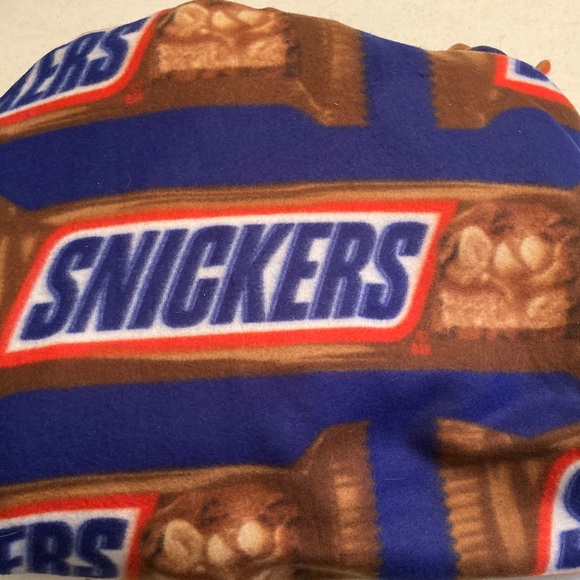 Snickers Snuggie Blanket/ Robe Unisex - Picture 5 of 5